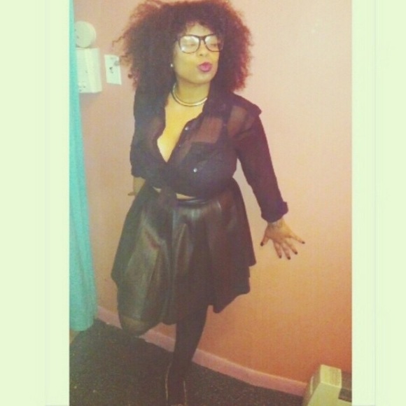 Meet your Posher, Shay - Picture 2 of 2